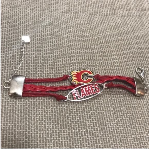 NHL Calgary Flames Red Braided Bracelet - Picture 2 of 7